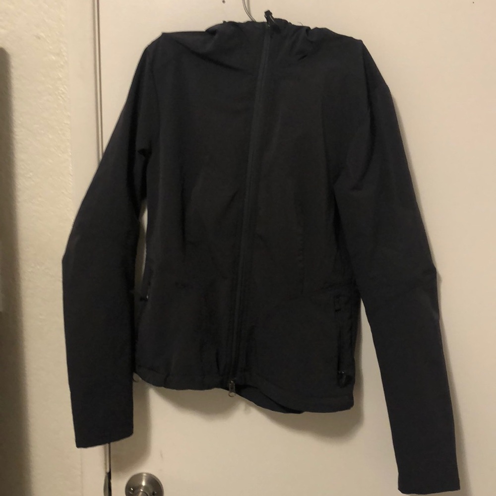 Water resistant jacket